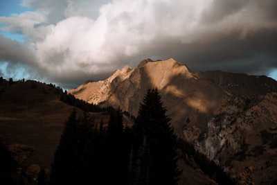 风景摄影的山
